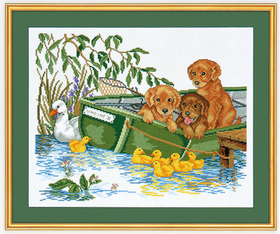 Hundvalp i båt